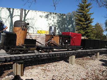  16-Oct-2011 Showing off the new hand pump, plumbing, paint job and gondola.