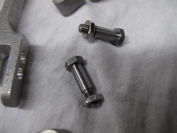 FinshedLinkage19Jan09 003 I managed to make a few bolts on the lathe and hold the dimensions pretty good.
